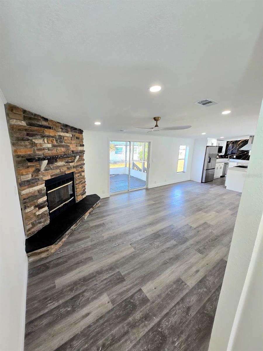 ROLLINGLEN PH 03 - Residential