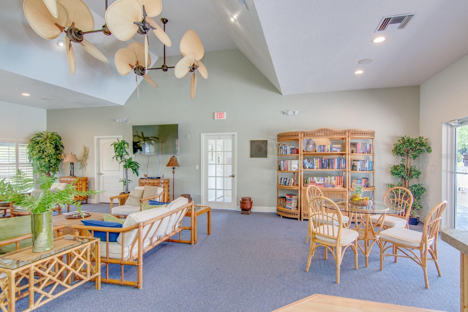 GOLF LAKE CONDO V AT EAST BAY - Residential