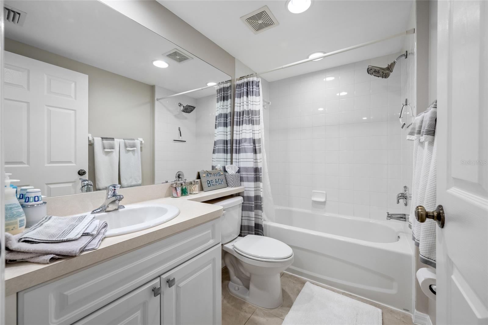 GOLF LAKE CONDO V AT EAST BAY - Residential