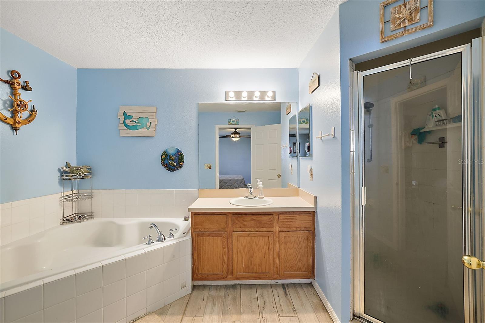 GROVELAND HIDDEN LAKES ESTATES PH 03 - Residential