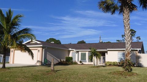 A home in EDGEWATER