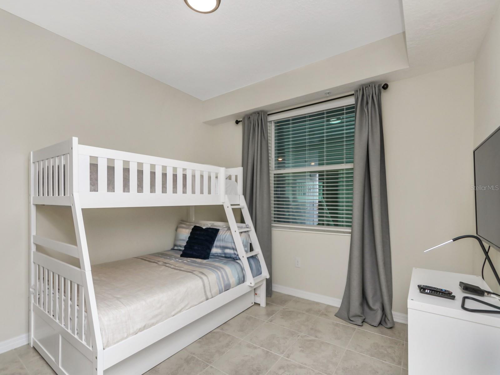 THE TERRACES AT STOREY LAKE CONDO 3 PH 9 - Residential