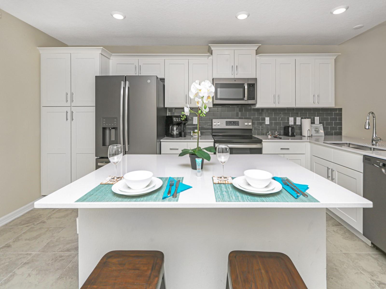 THE TERRACES AT STOREY LAKE CONDO 3 PH 9 - Residential