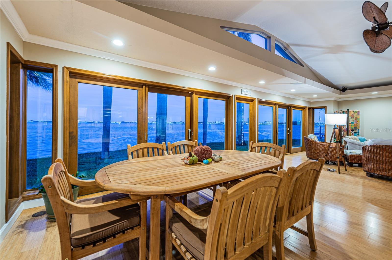 BELLE VISTA POINT 2ND ADD - Residential