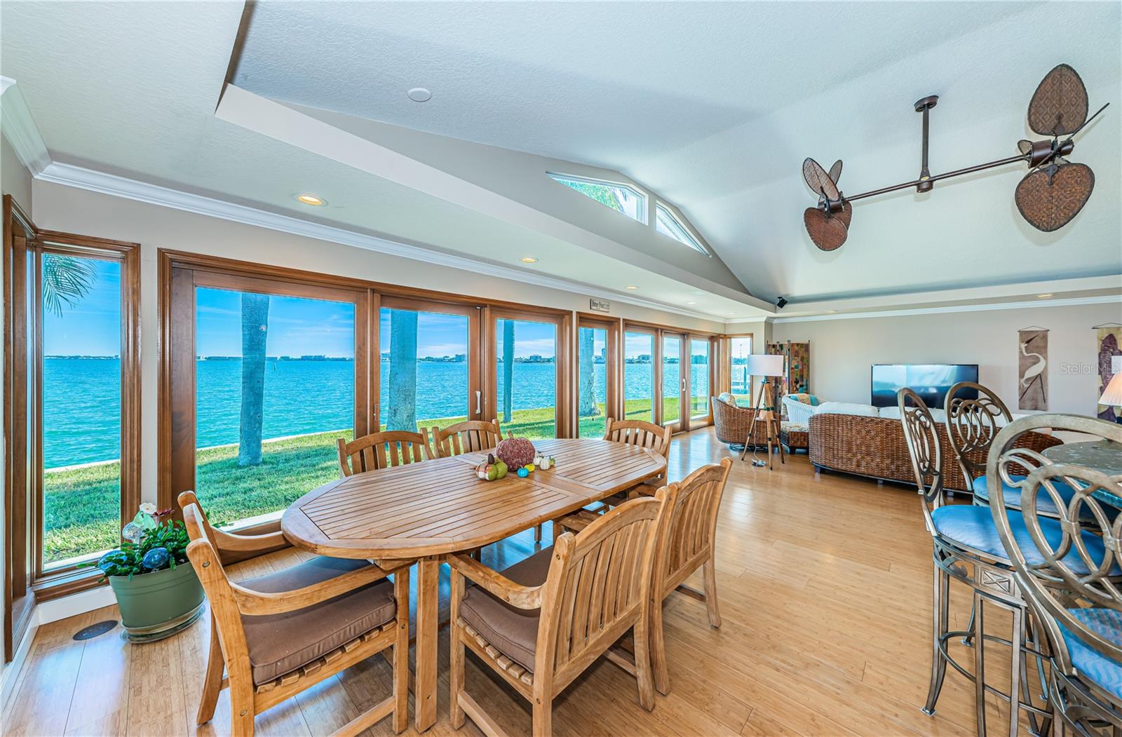 BELLE VISTA POINT 2ND ADD - Residential