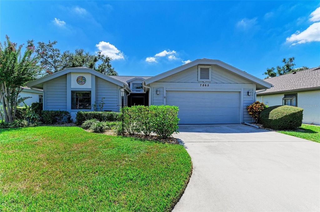 Photo of 7865 Pine Trace Drive, Sarasota, FL 34243 (MLS # A4666116)