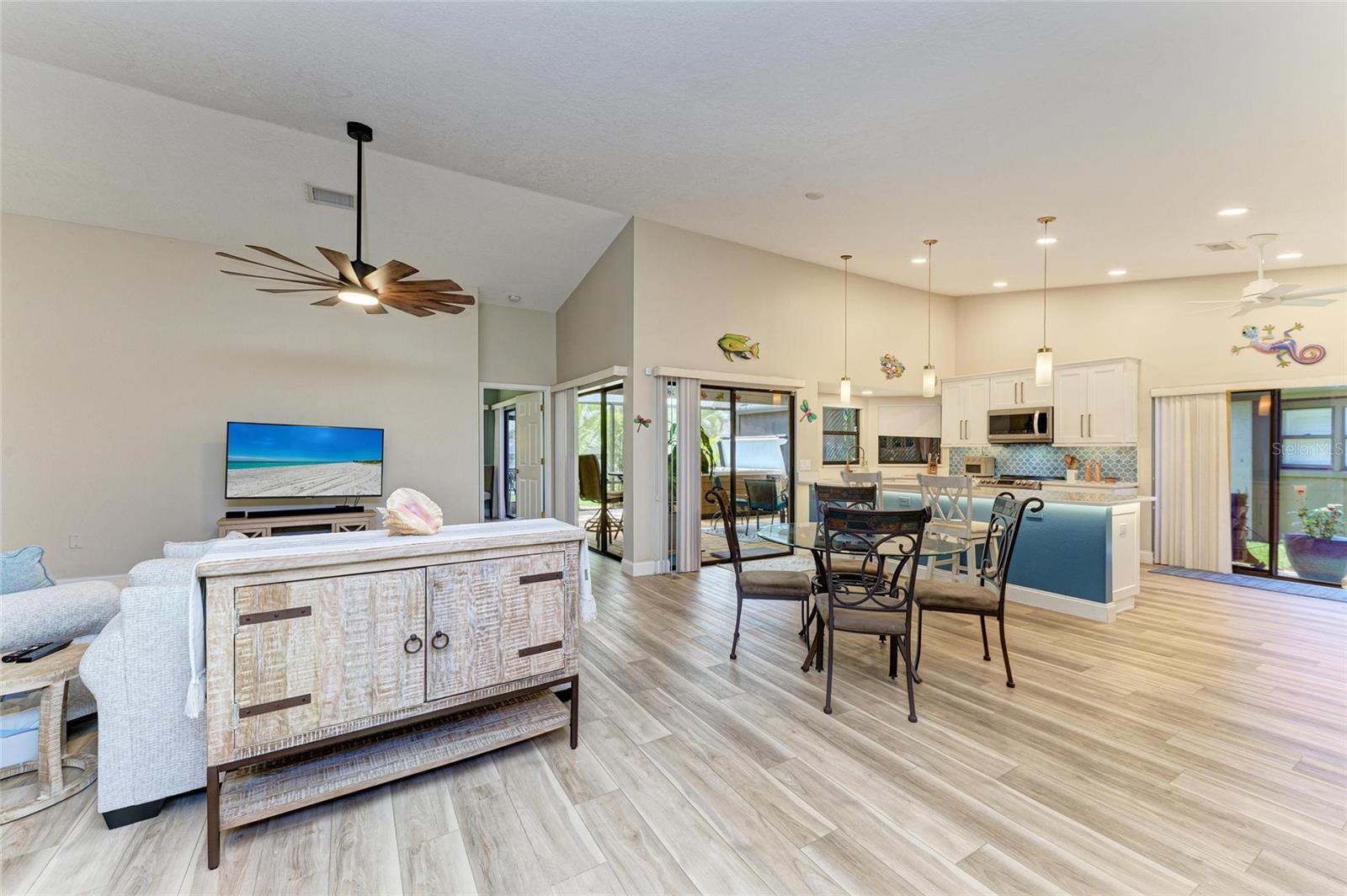 PINE TRACE - Residential