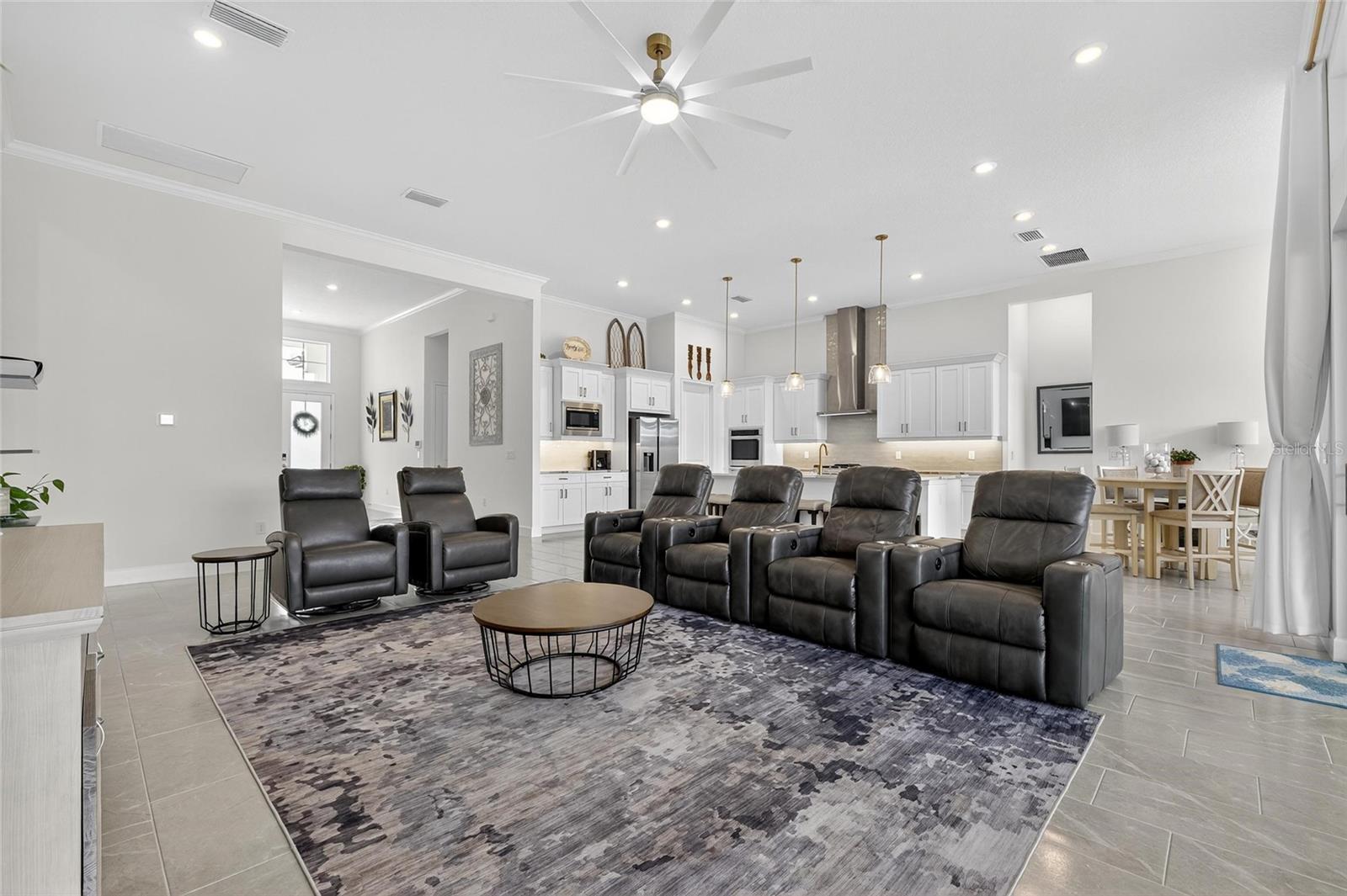 MARISOL POINTE - Residential
