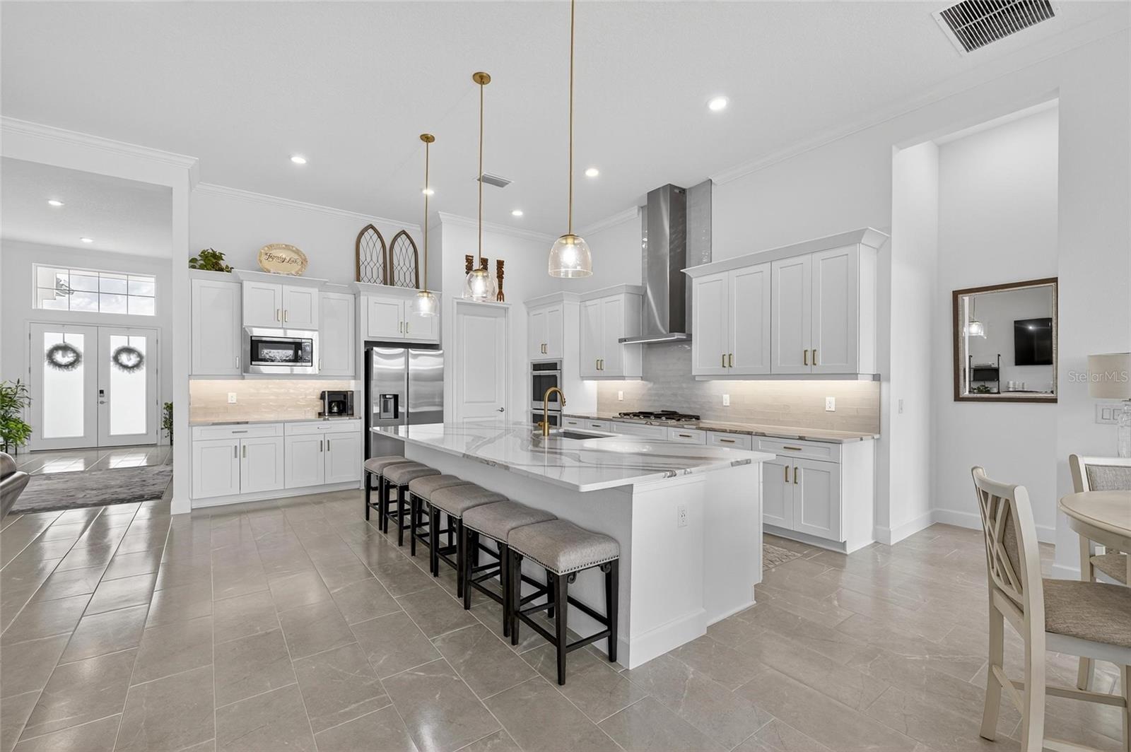 MARISOL POINTE - Residential