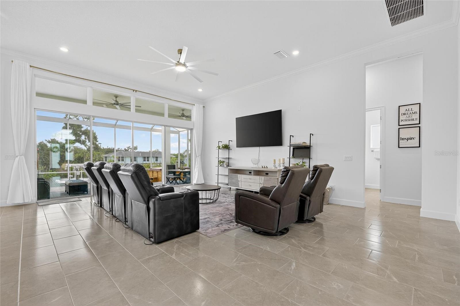 MARISOL POINTE - Residential