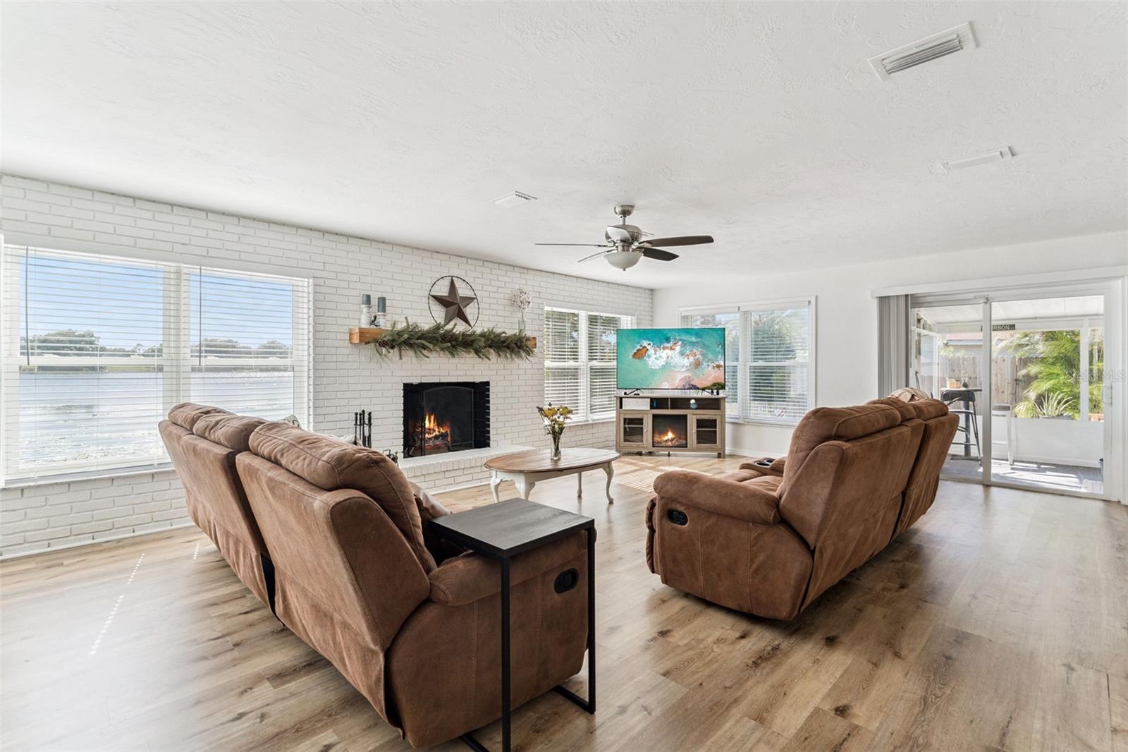 DELTONA LAKES UNIT 76 - Residential