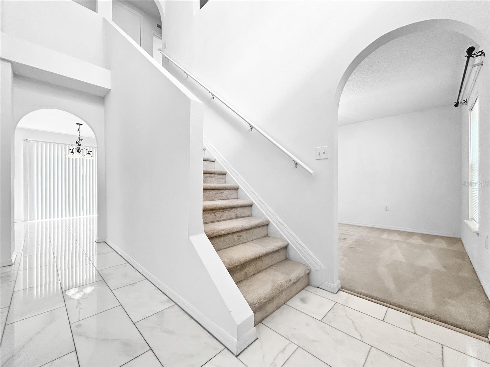 RANDA RIDGE PH 01 - Residential Lease