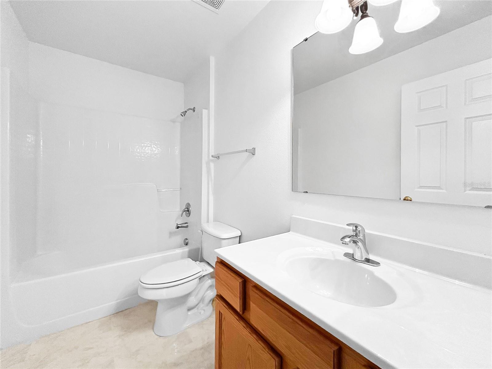 RANDA RIDGE PH 01 - Residential Lease