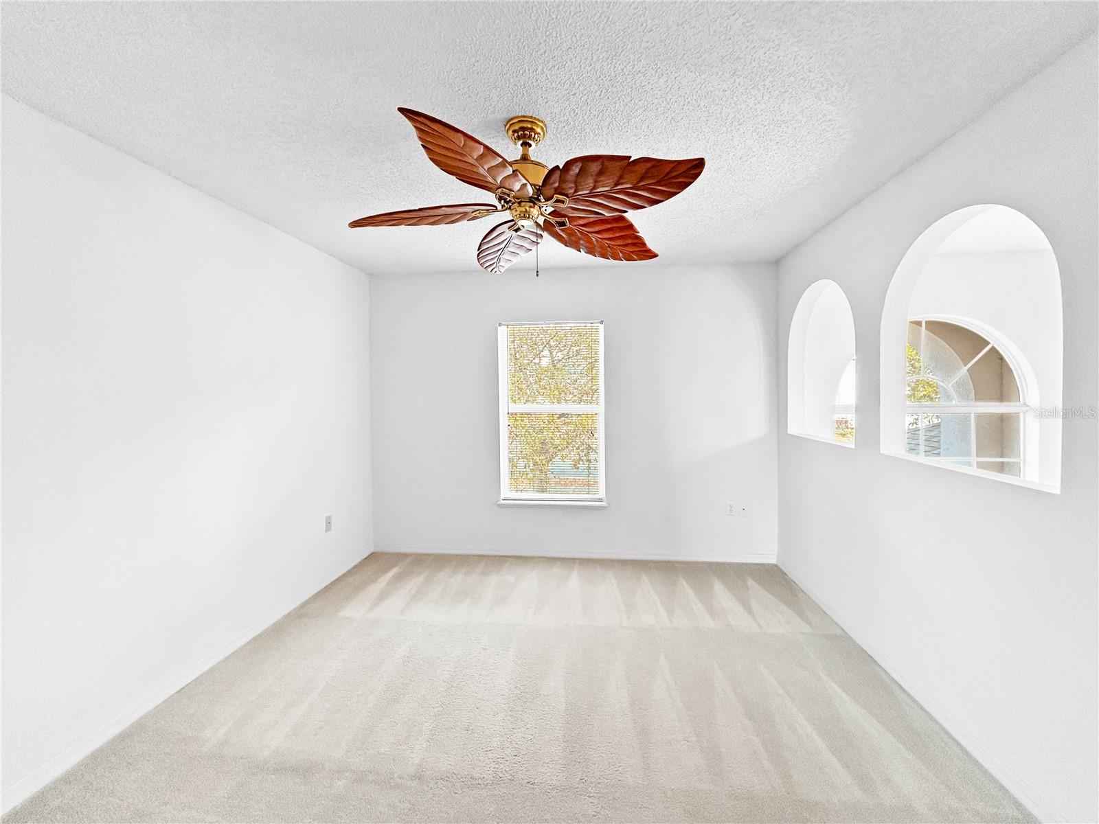 RANDA RIDGE PH 01 - Residential Lease