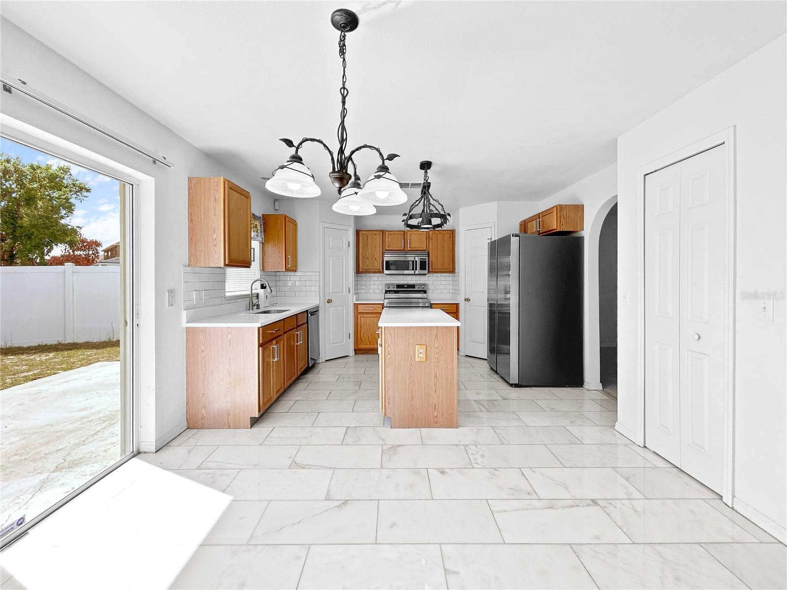 RANDA RIDGE PH 01 - Residential Lease