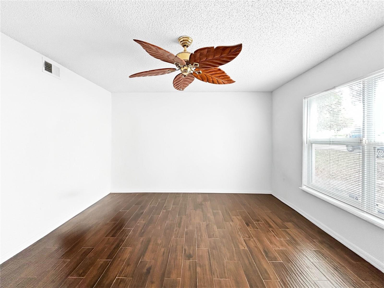 RANDA RIDGE PH 01 - Residential Lease