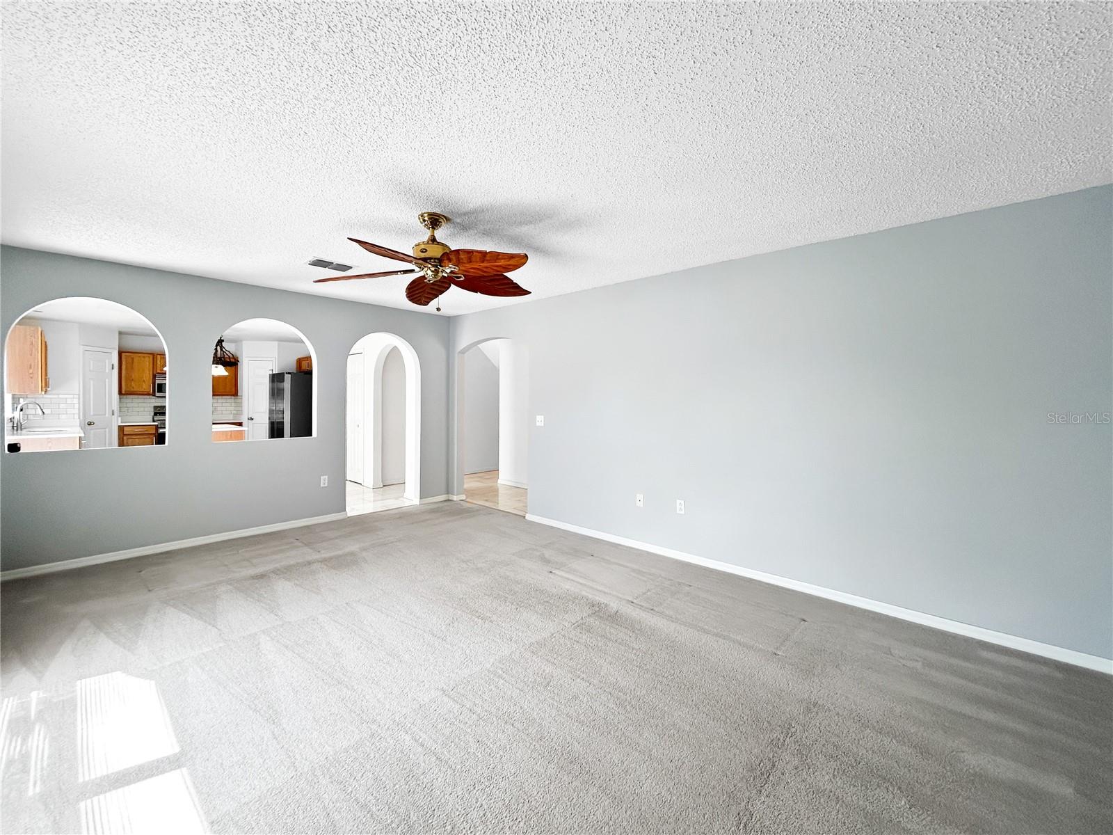 RANDA RIDGE PH 01 - Residential Lease