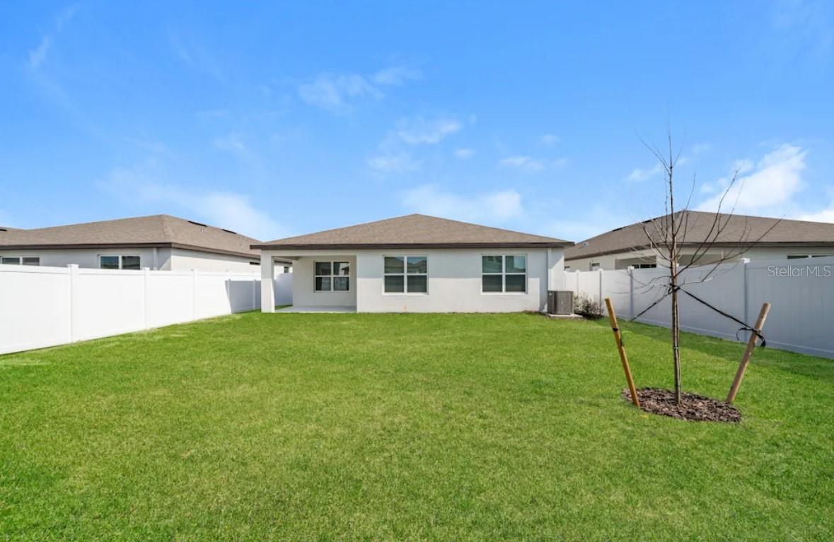 CALDERA PH 3 & 4 - Residential Lease