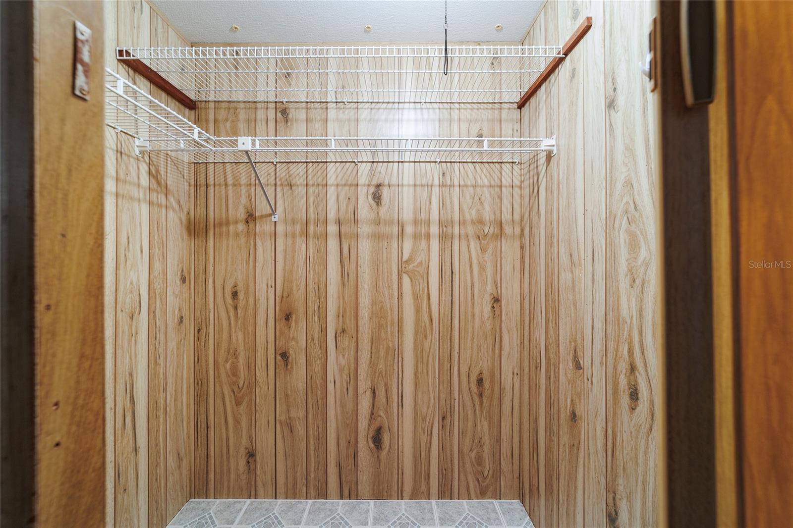 BLANTON P OWEN SUB UNR - Residential