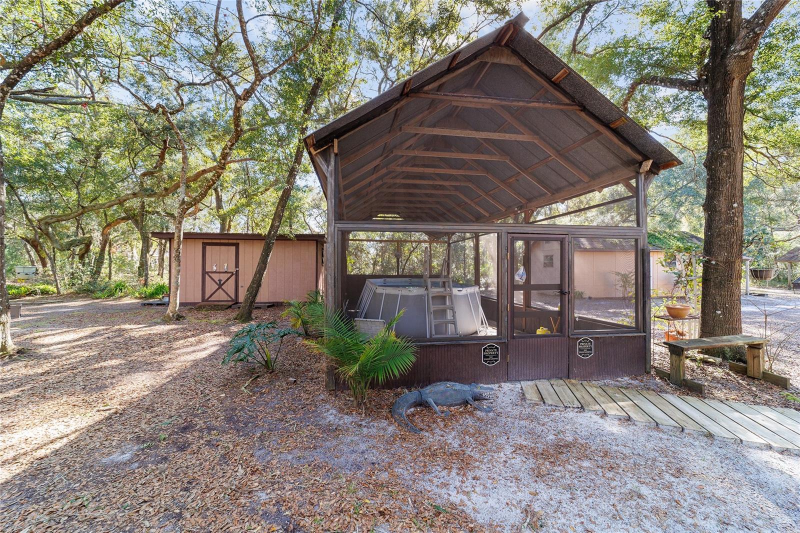 BLANTON P OWEN SUB UNR - Residential