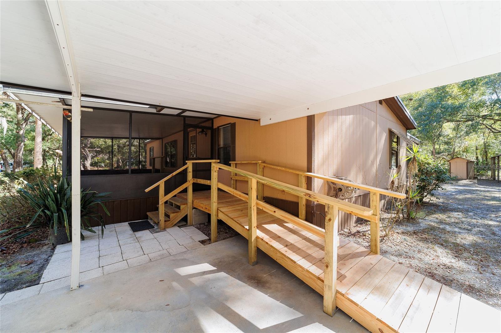 BLANTON P OWEN SUB UNR - Residential