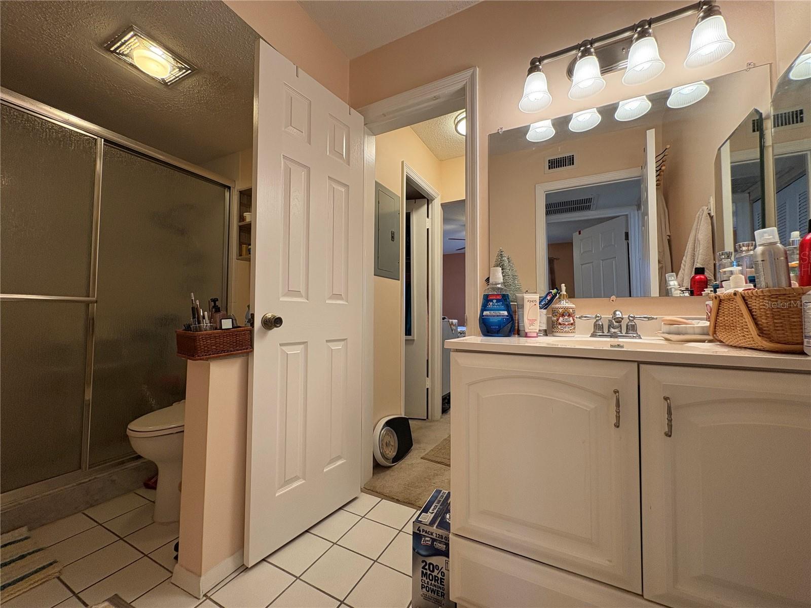 MISSION HILLS CONDO - Residential Lease