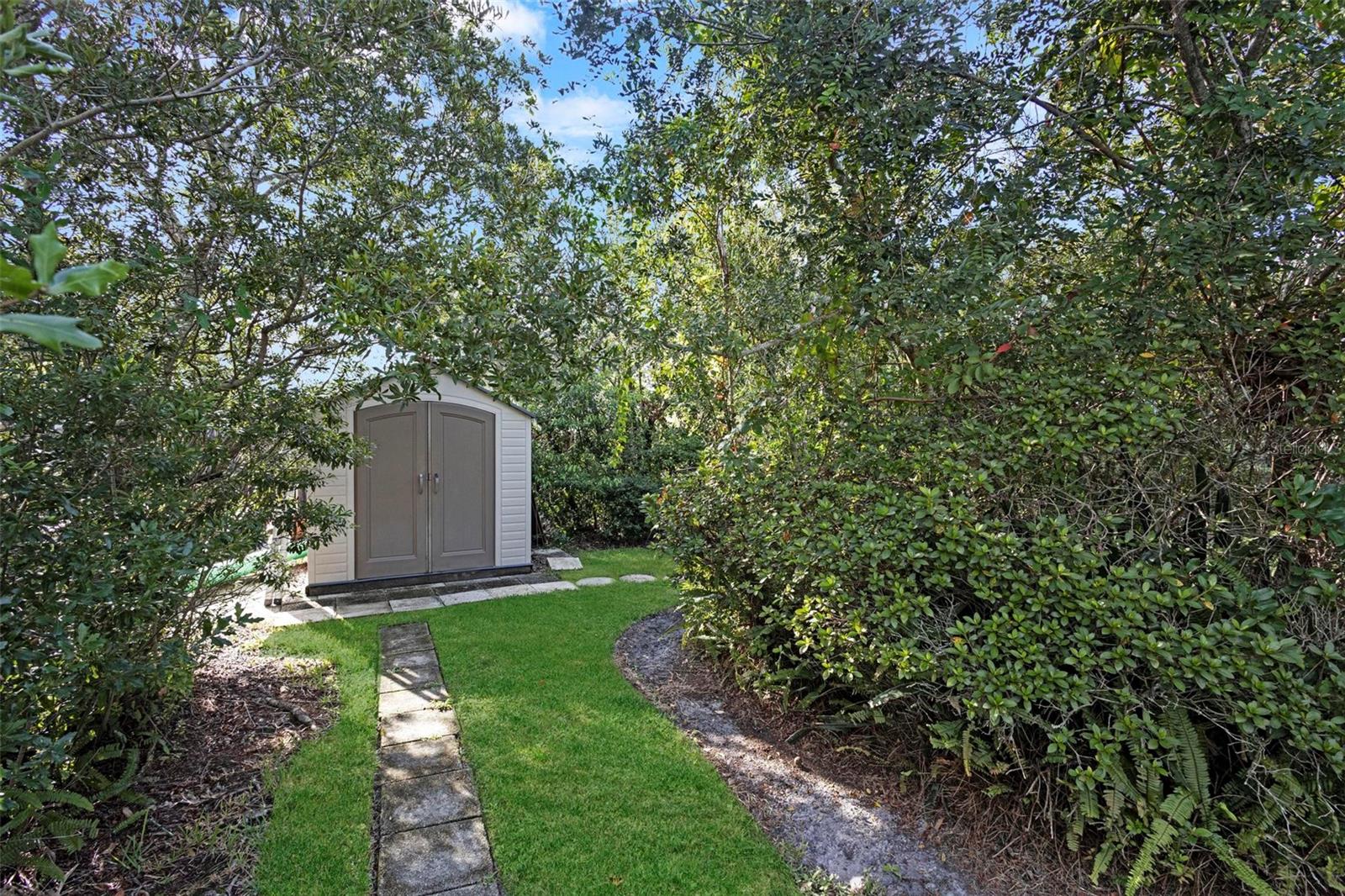 REPLAT PT PLEASANT PARK SUB - Residential Lease