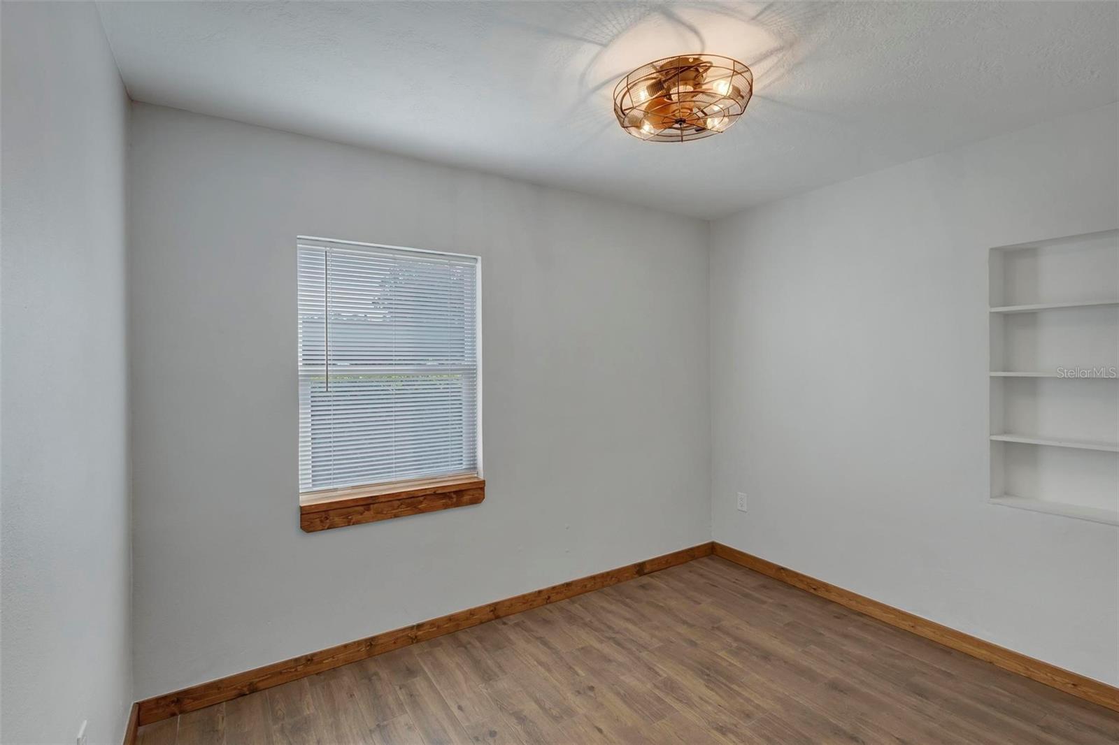 REPLAT PT PLEASANT PARK SUB - Residential Lease