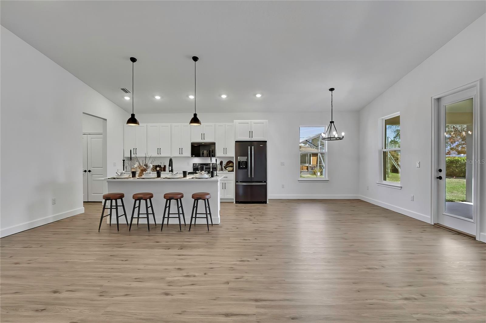 SPRING HILL - Residential