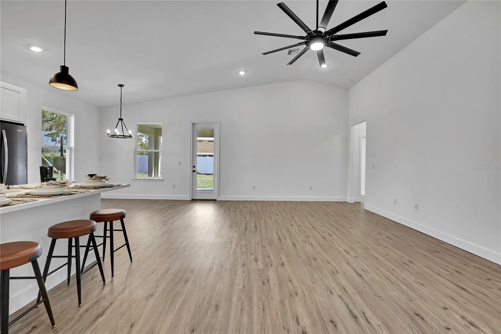 SPRING HILL - Residential