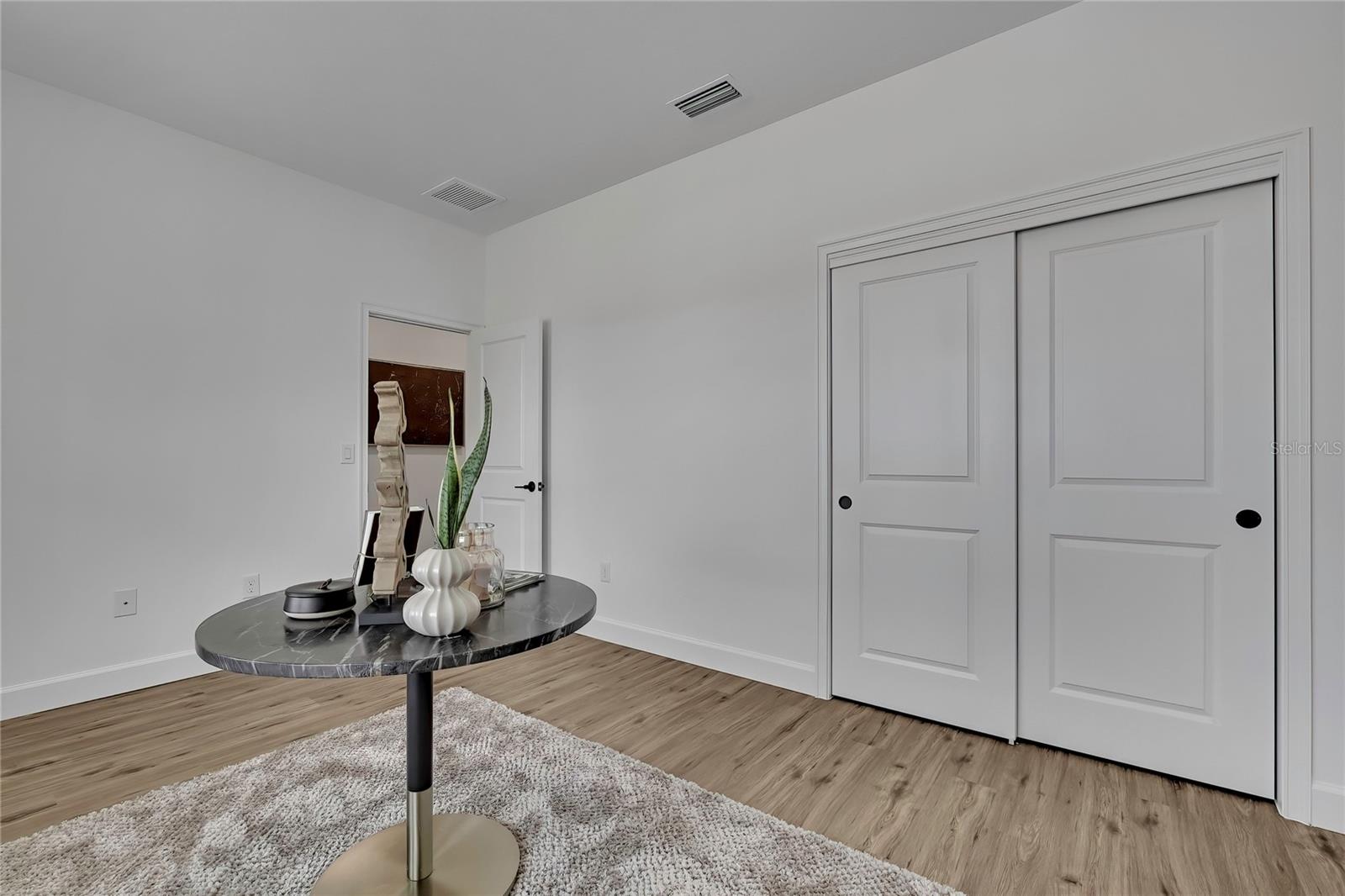 SPRING HILL - Residential