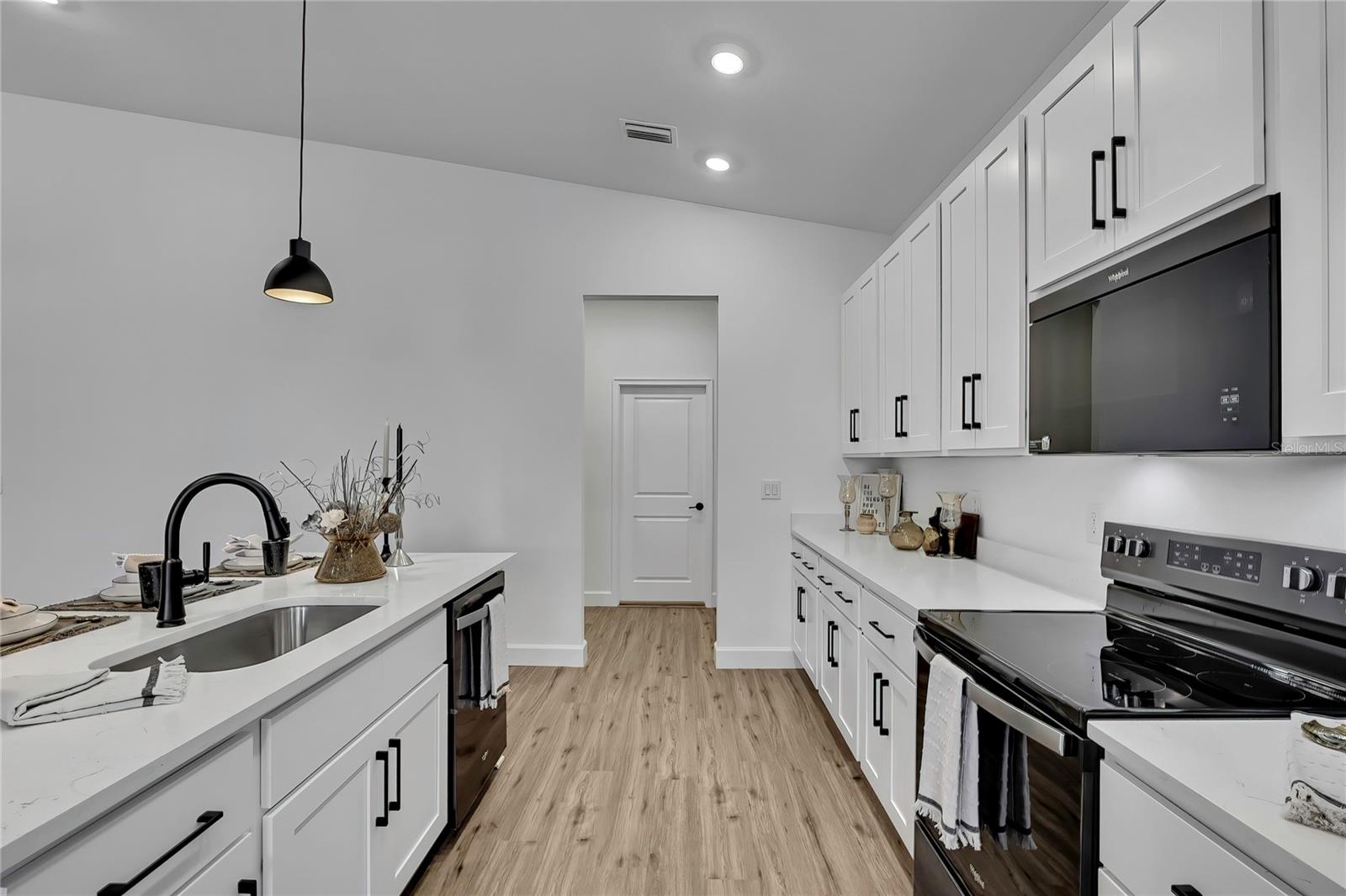 SPRING HILL - Residential