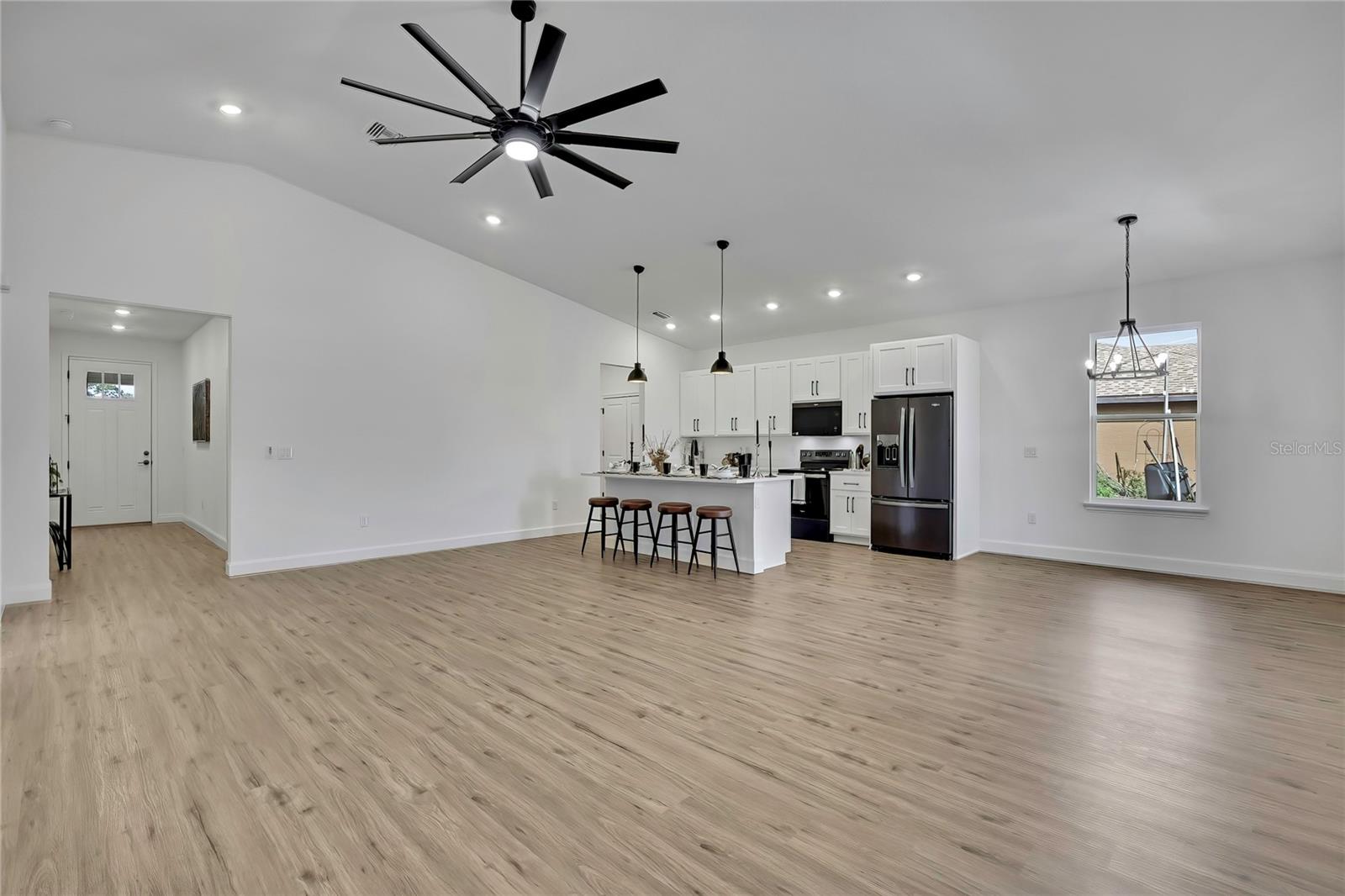 SPRING HILL - Residential