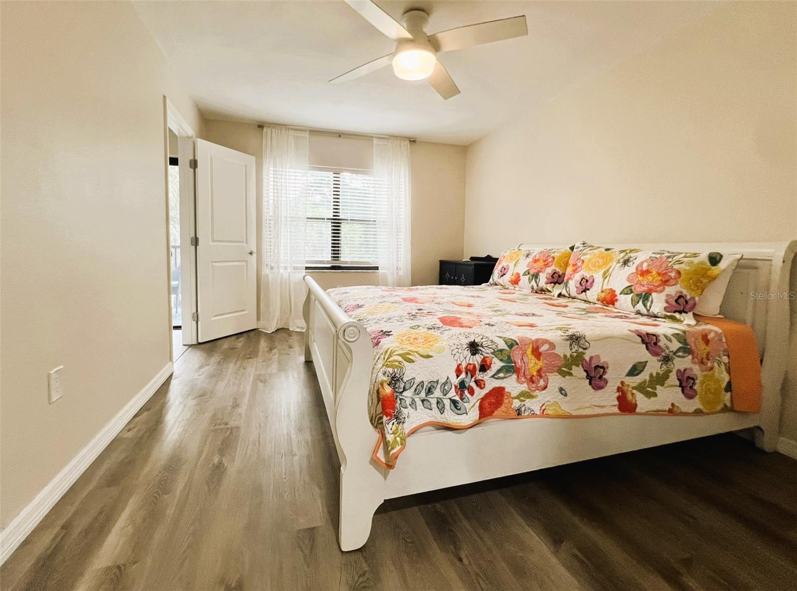 DESOTO SQUARE VILLAS - Residential Lease