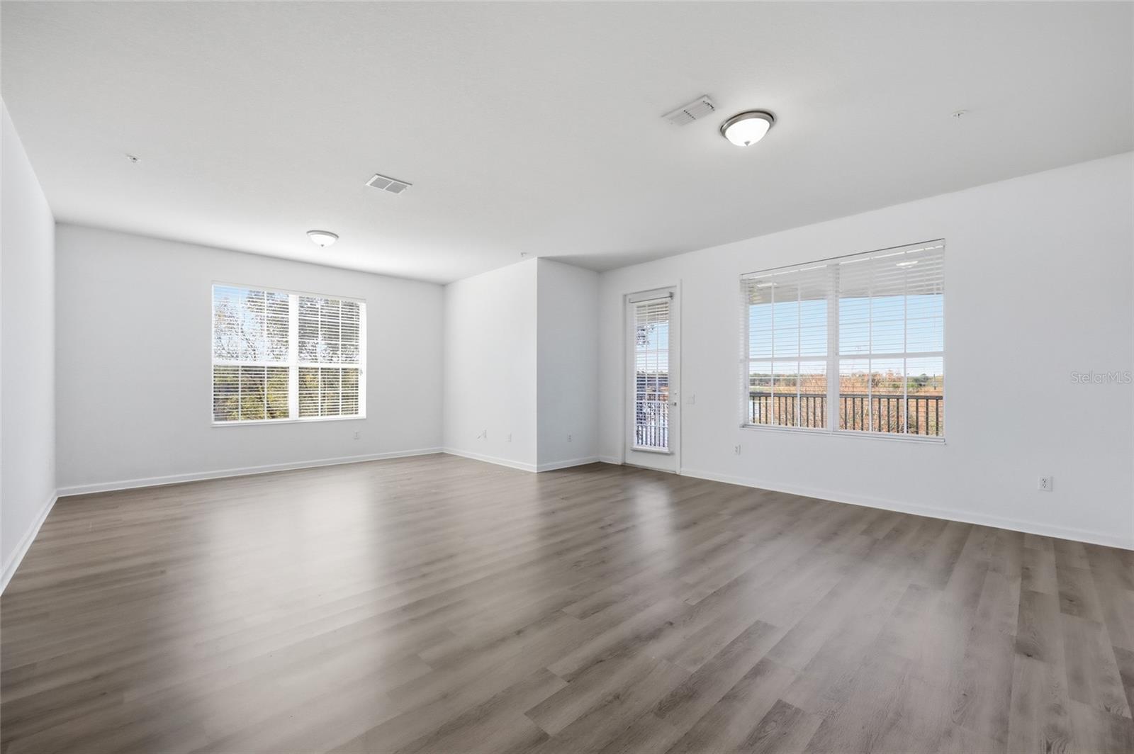 STONEBRIDGE RESERVE PH 03 - Residential Lease