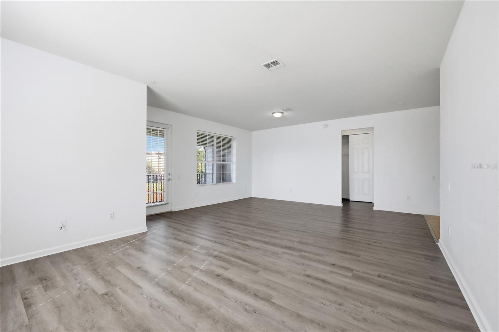 STONEBRIDGE RESERVE PH 03 - Residential Lease