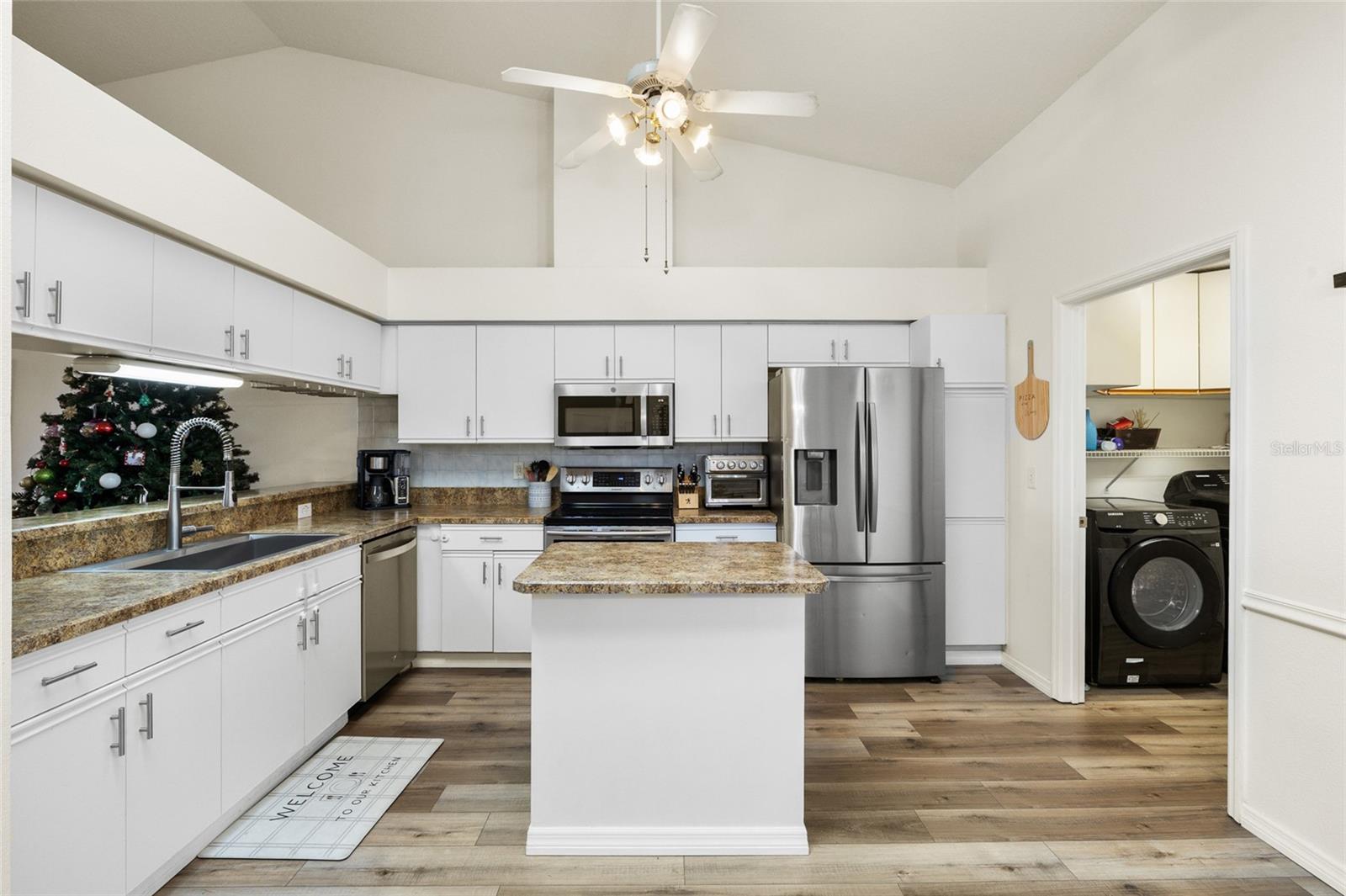 BROOKFIELD - Residential