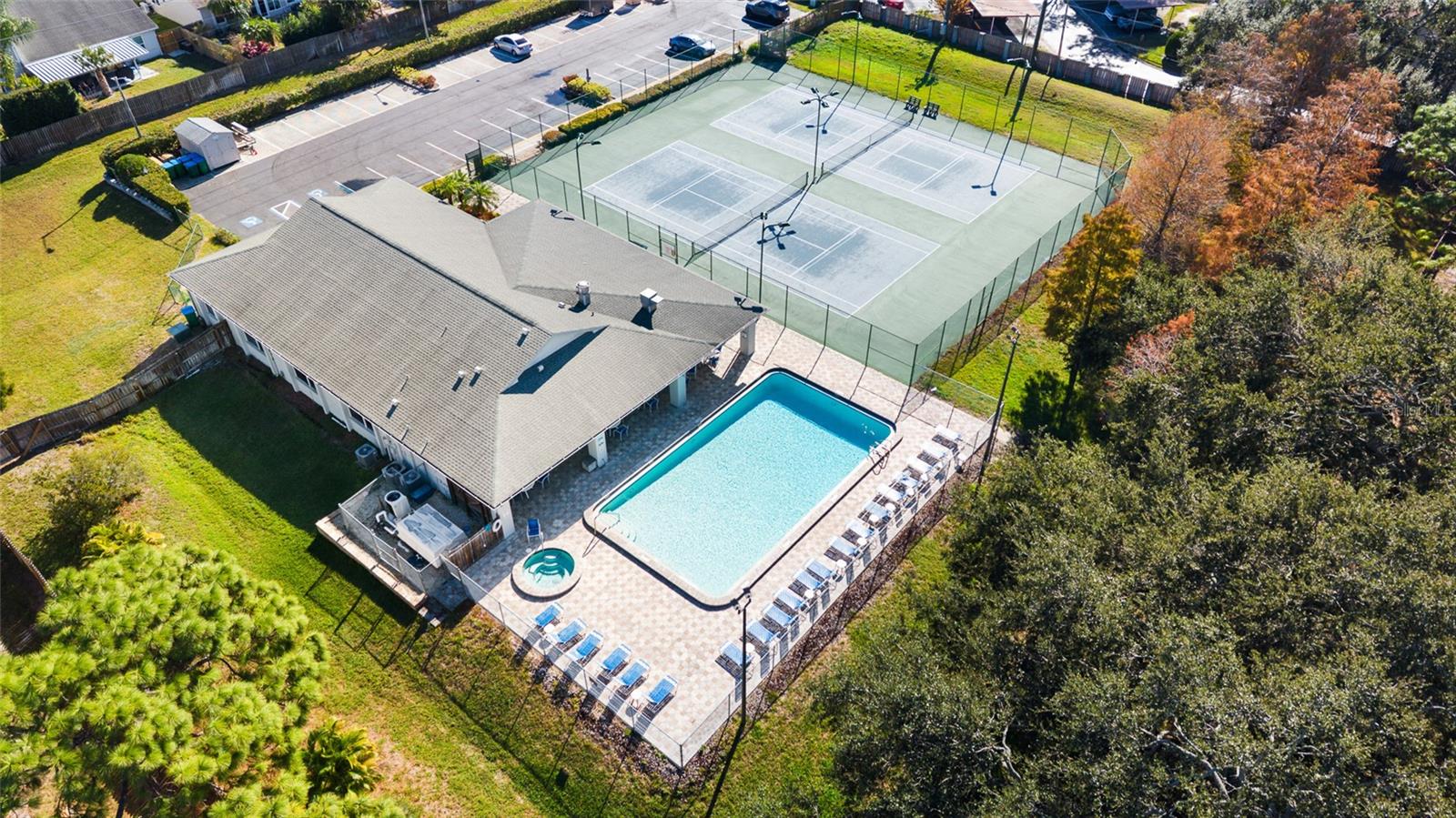 BROOKFIELD - Residential