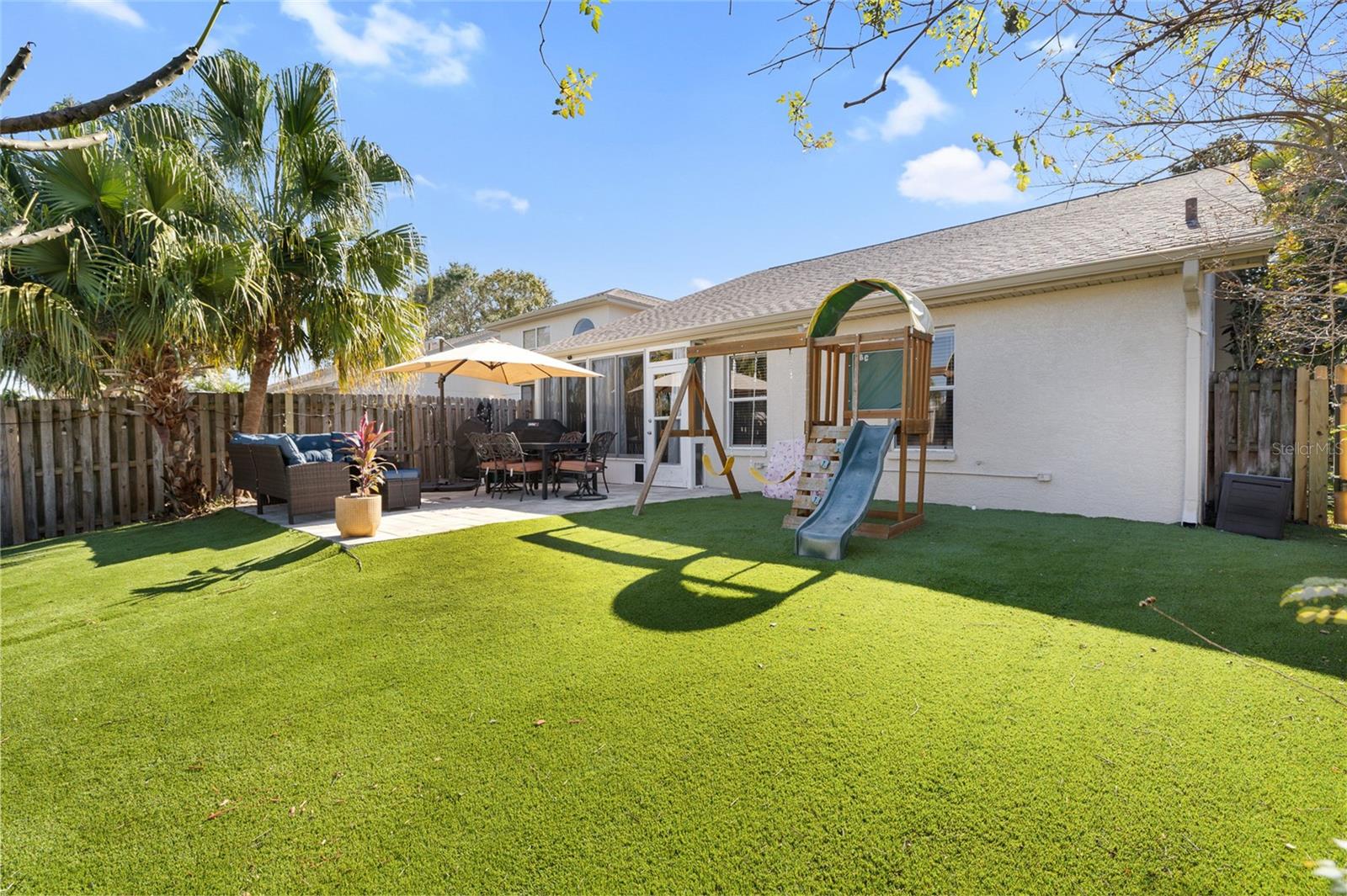 2582 NORTHFIELD LANE