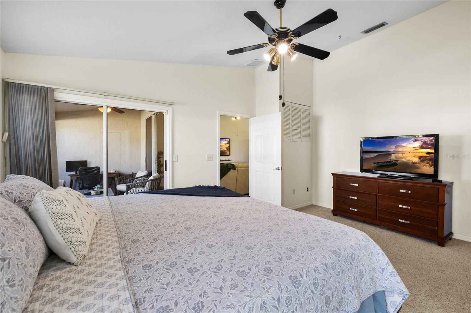 BROOKFIELD - Residential