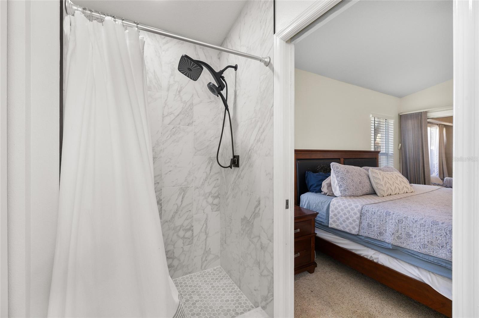 BROOKFIELD - Residential