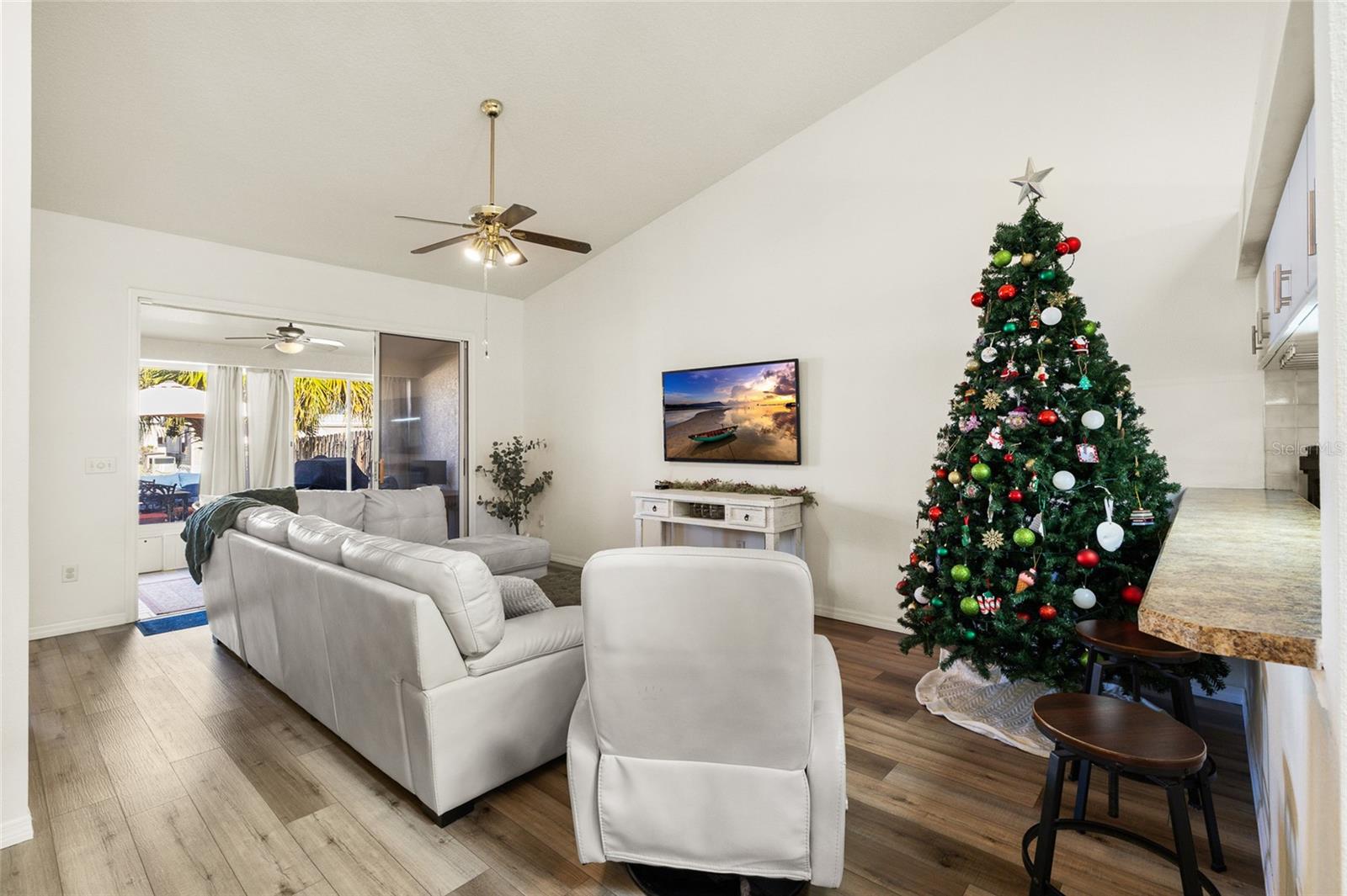 BROOKFIELD - Residential