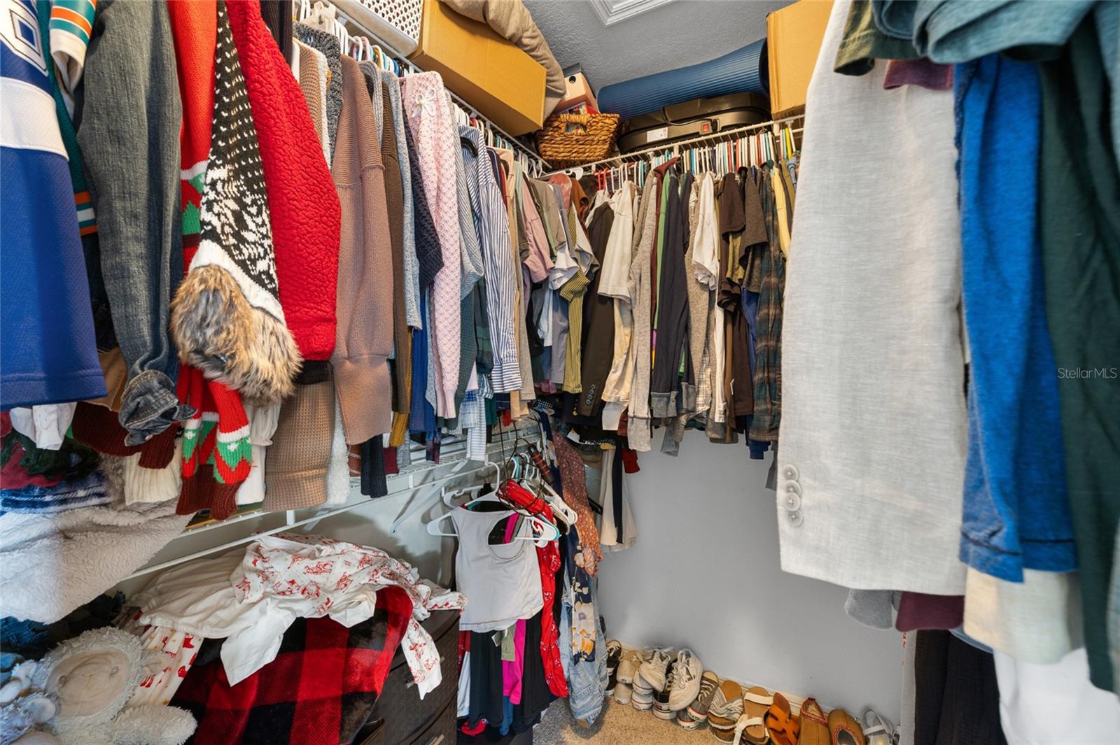 BROOKFIELD - Residential