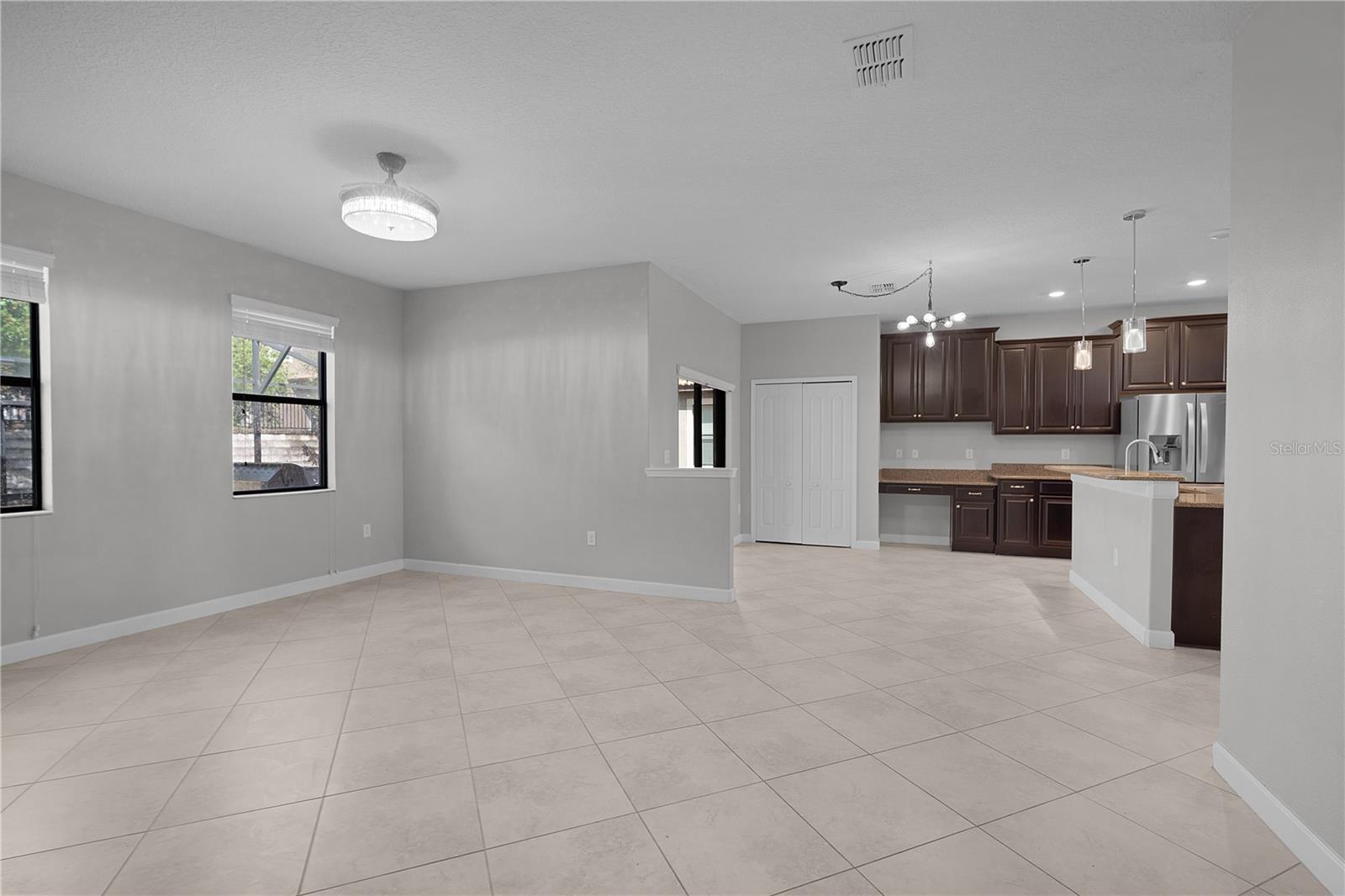STONEYBROOK SOUTH PH 1 REP OF TRACTS C1 & H1 - Residential Lease