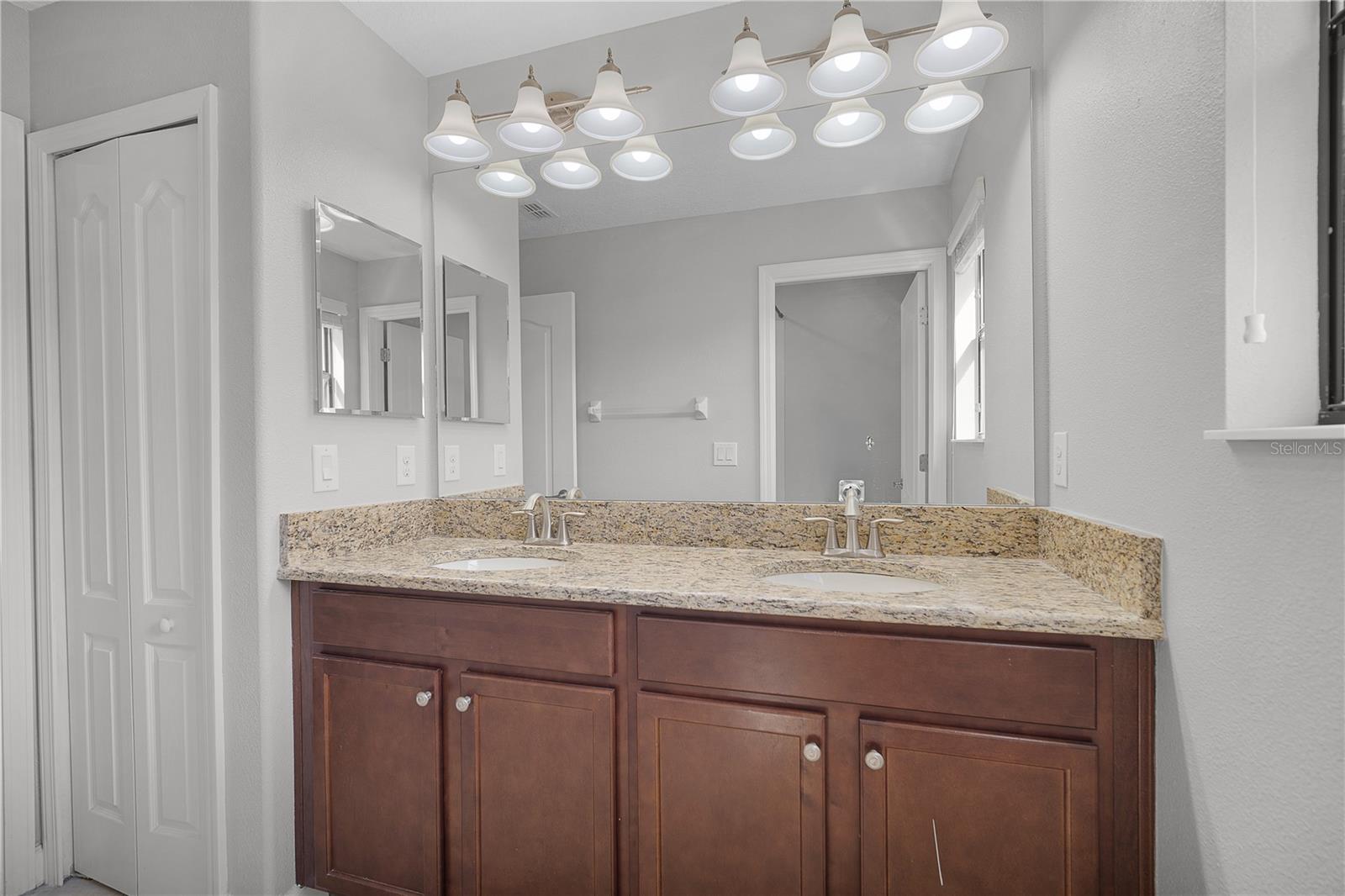 STONEYBROOK SOUTH PH 1 REP OF TRACTS C1 & H1 - Residential Lease