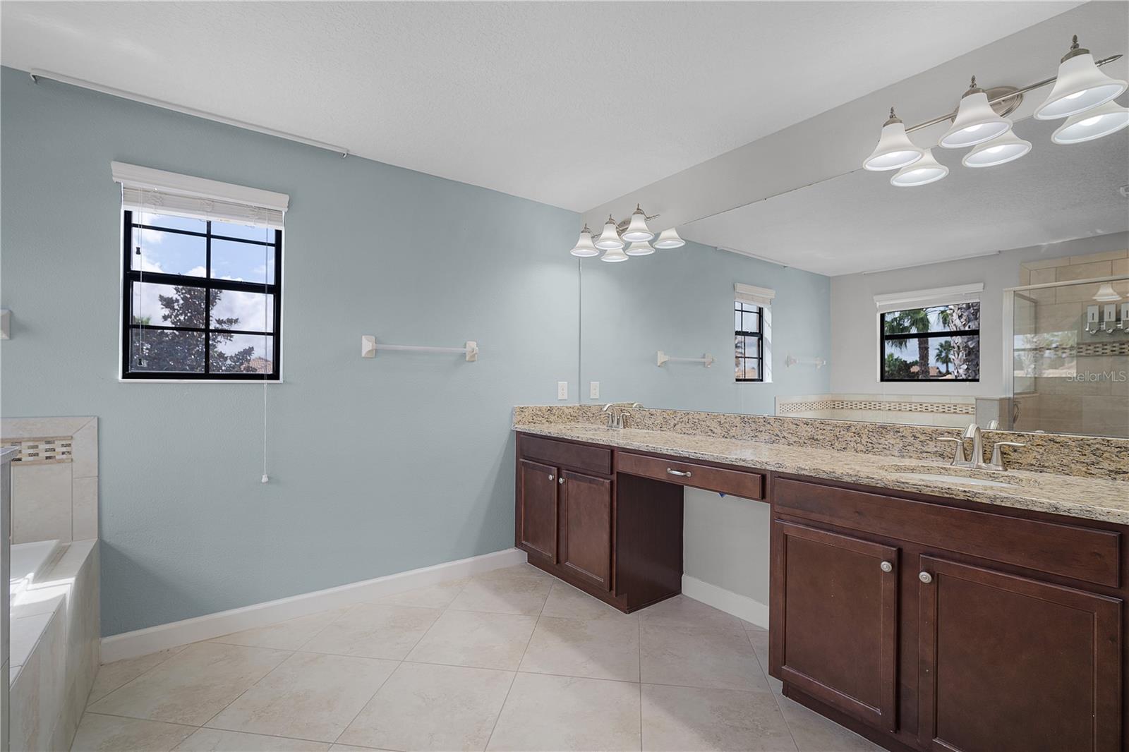 STONEYBROOK SOUTH PH 1 REP OF TRACTS C1 & H1 - Residential Lease
