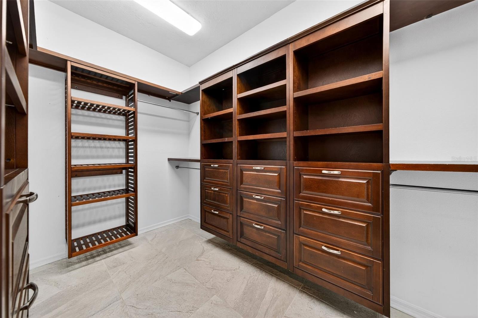 DEER CREEK - Residential Lease