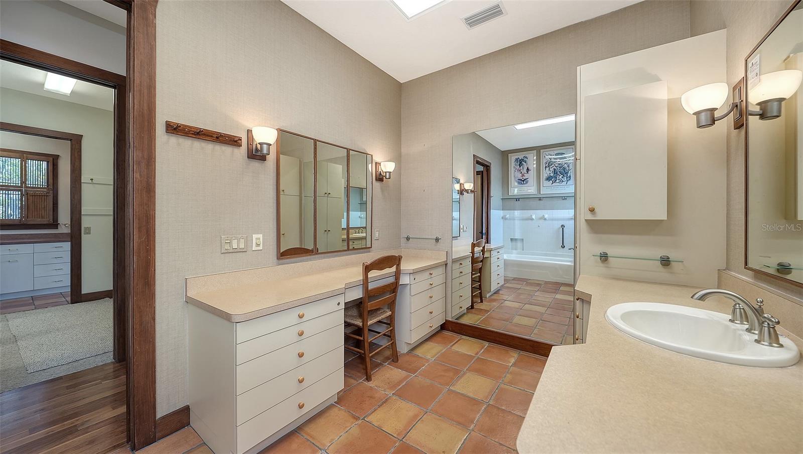 LIDO BEACH DIV A - Residential
