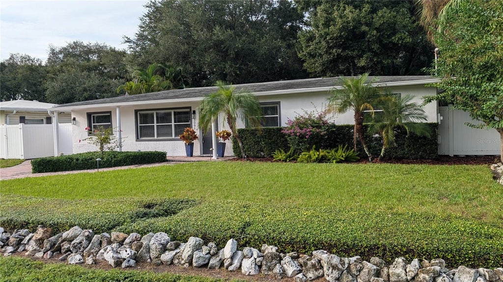 Photo of 3005 W Marlin Avenue, Tampa, FL 33611 (MLS # TB8559055)