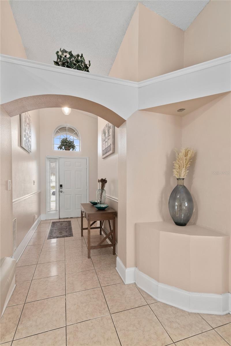 COUNTRY CHASE - Residential